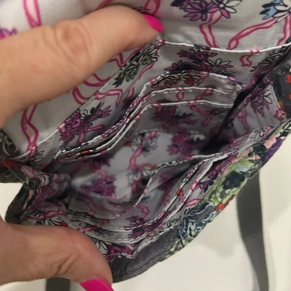 Vera Bradley RFID Mini Hipster in Hope Blooms Crossbody “ retired print” - Picture 11 of 16